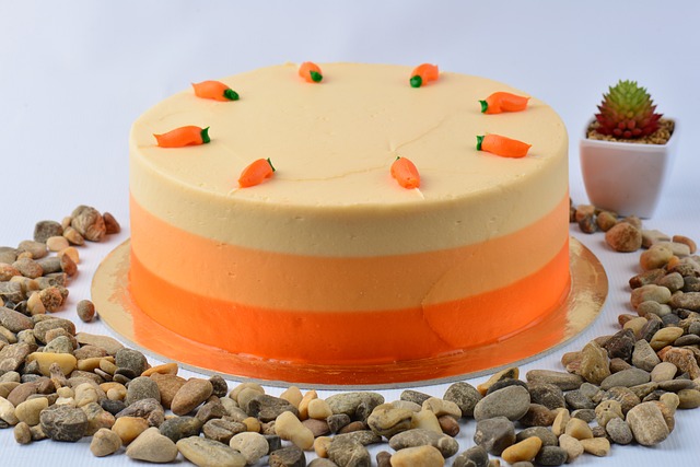 does carrot cake need to be refrigerated?